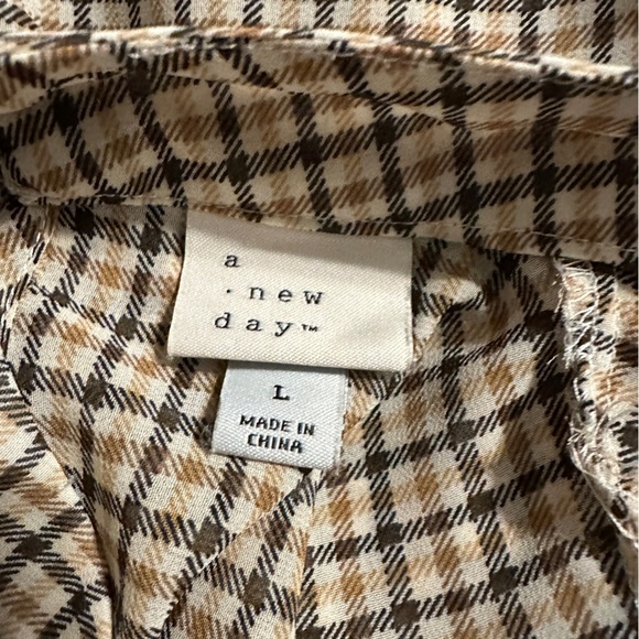 A new day sheer long sleeve blouse size large. - Picture 4 of 7